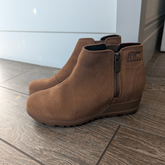 Sorel Suede Ankle Wedge Booties Tan Brown 8.5  Women's Zip - Picture 2 of 7